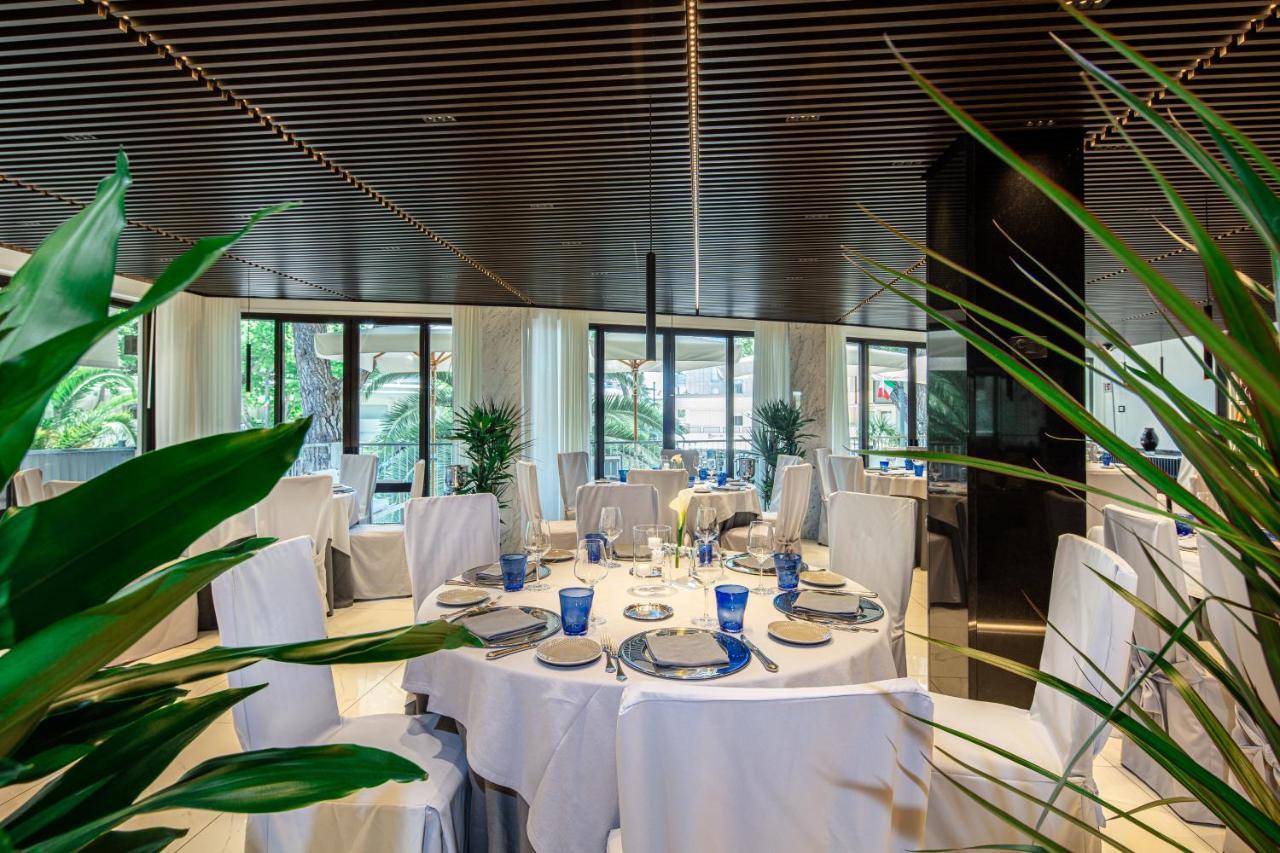 Monaco Suites Hotel Lignano Sabbiadoro Exterior foto