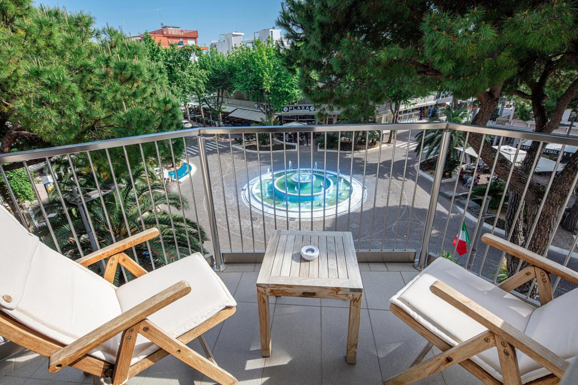 Monaco Suites Hotel Lignano Sabbiadoro Cameră foto